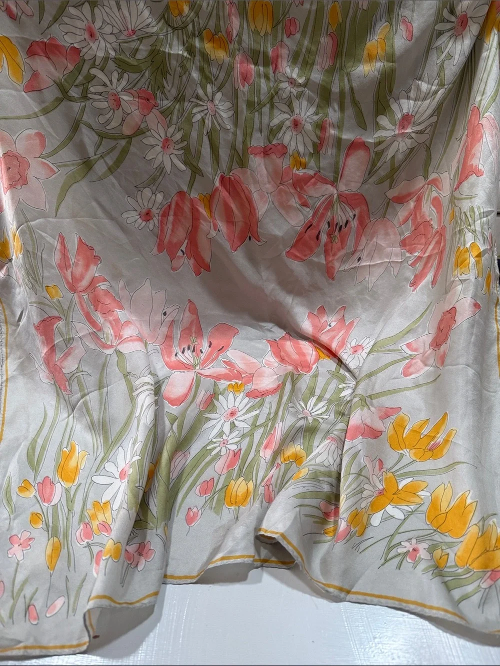 Vintage Vera Floral Silk Scarf with Yellow Pink Tulips 🌷 & white Daisies